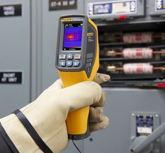 Термометр инфракрасный Fluke VT04_4