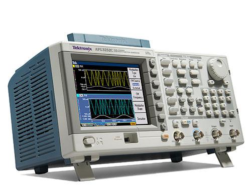 AFG3151C Универсальный генератор сигналов_2